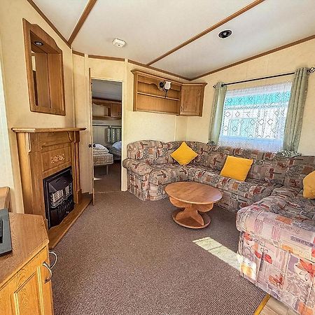 6 Berth Caravan By The Beach In Hunstanton In Norfolk, Pets Welcome Ref 13009L Eksteriør billede