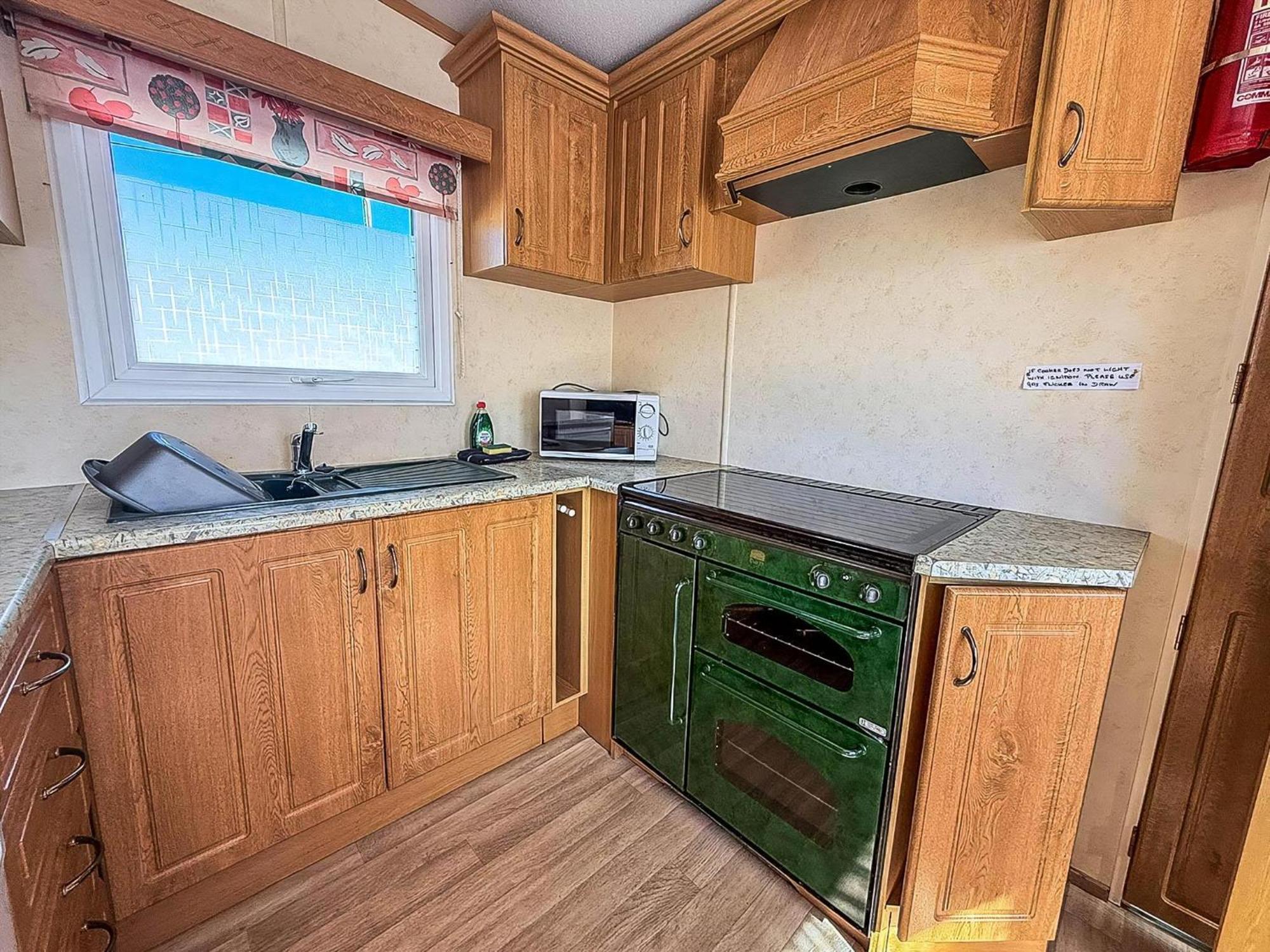 6 Berth Caravan By The Beach In Hunstanton In Norfolk, Pets Welcome Ref 13009L Eksteriør billede